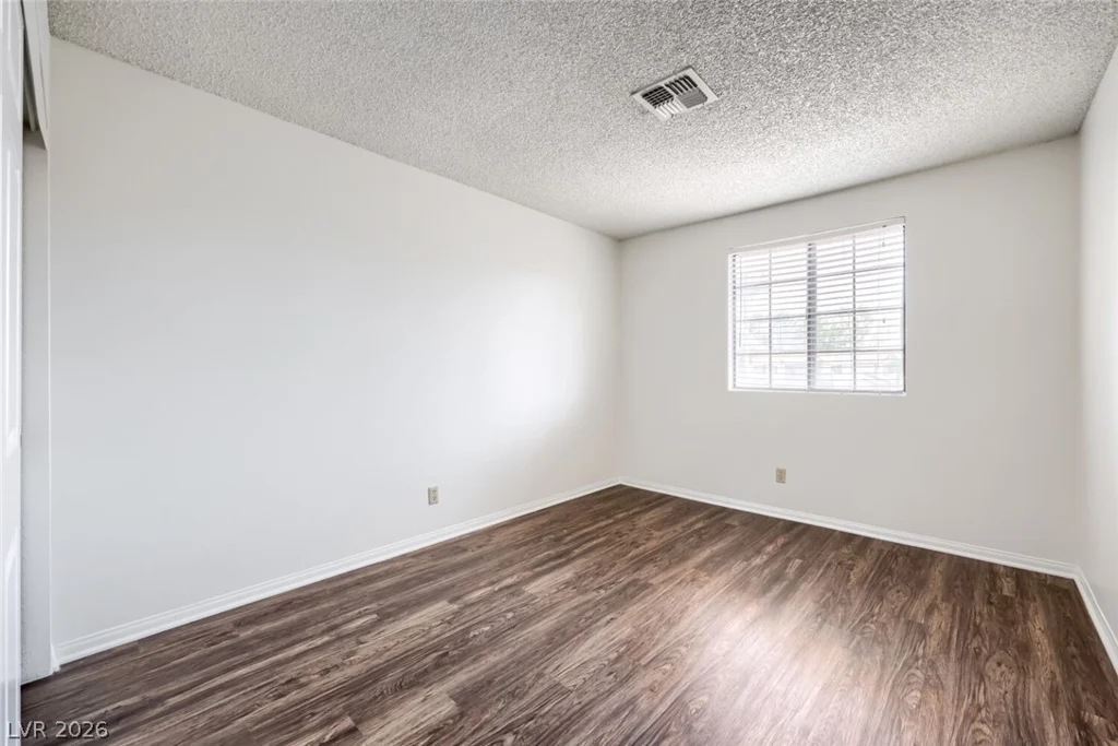 9000 Feather River, Las Vegas, NV 89117
