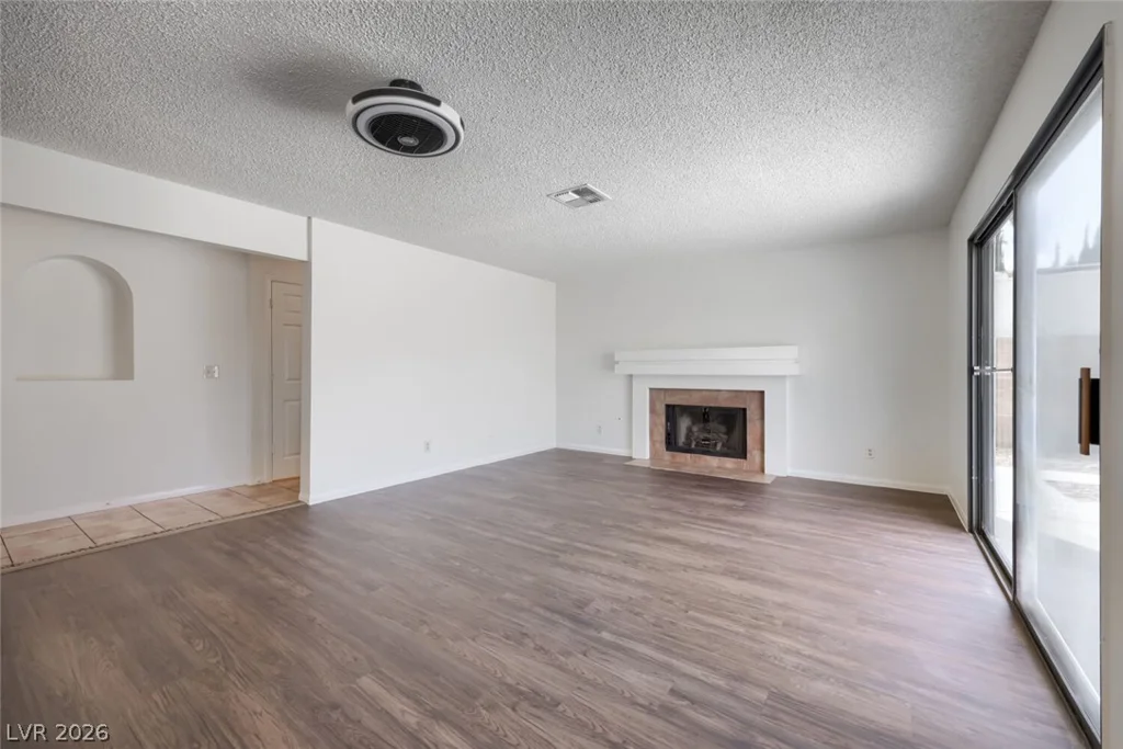 9000 Feather River, Las Vegas, NV 89117
