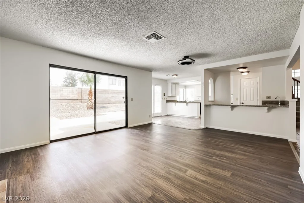 9000 Feather River, Las Vegas, NV 89117