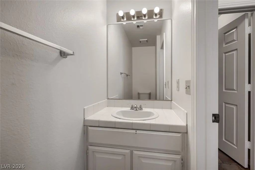 9000 Feather River, Las Vegas, NV 89117