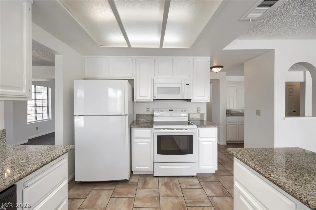 9000 Feather River, Las Vegas, NV 89117