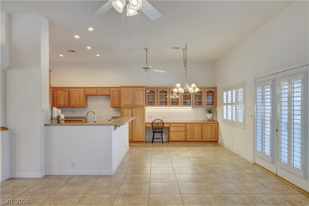 2900 Hawksdale, Las Vegas, NV 89134