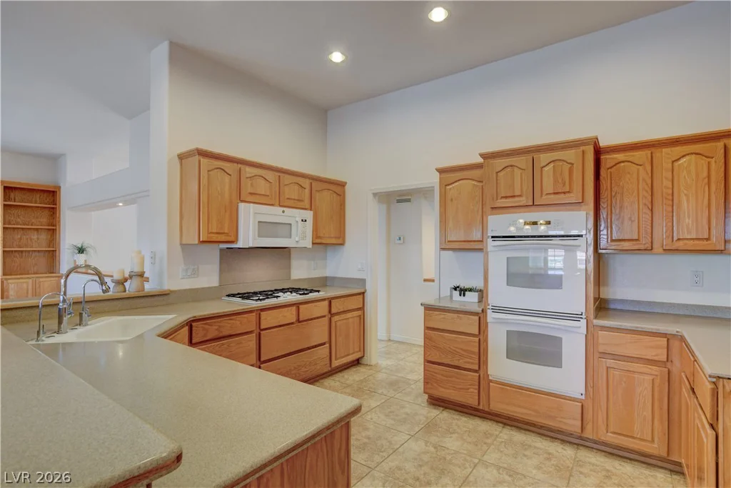 2900 Hawksdale, Las Vegas, NV 89134
