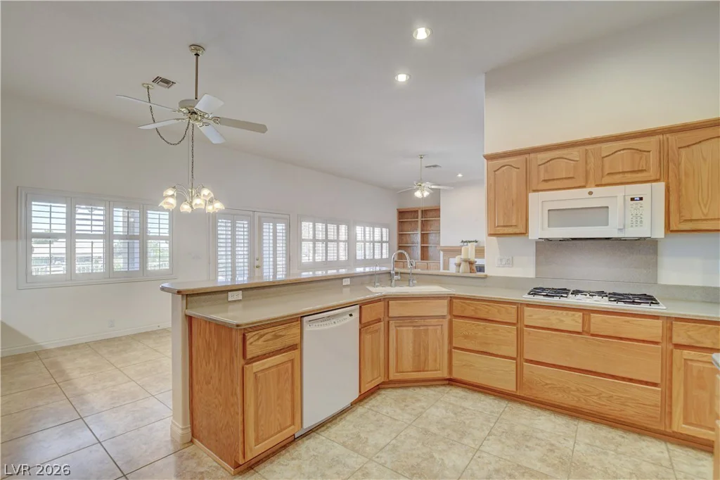 2900 Hawksdale, Las Vegas, NV 89134