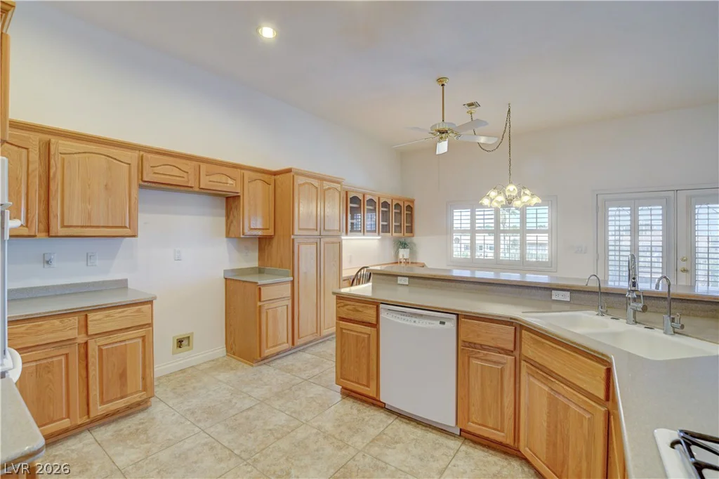 2900 Hawksdale, Las Vegas, NV 89134
