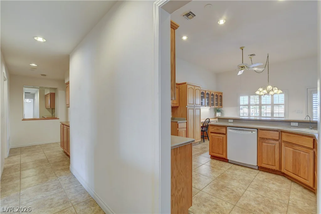 2900 Hawksdale, Las Vegas, NV 89134