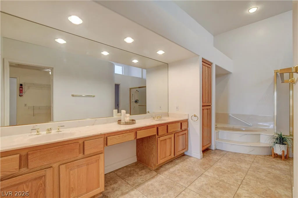 2900 Hawksdale, Las Vegas, NV 89134