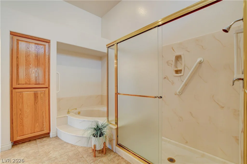 2900 Hawksdale, Las Vegas, NV 89134