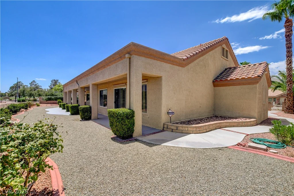 2900 Hawksdale, Las Vegas, NV 89134