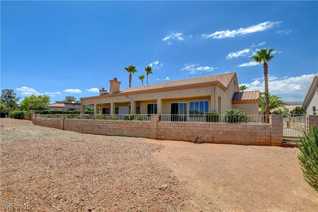 2900 Hawksdale, Las Vegas, NV 89134