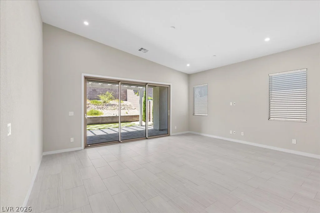 61 Agnew, Las Vegas, NV 89138