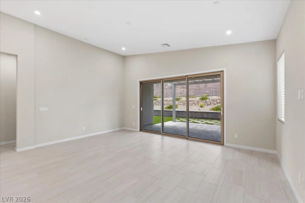 61 Agnew, Las Vegas, NV 89138