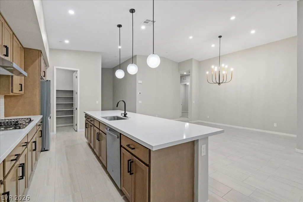 61 Agnew, Las Vegas, NV 89138