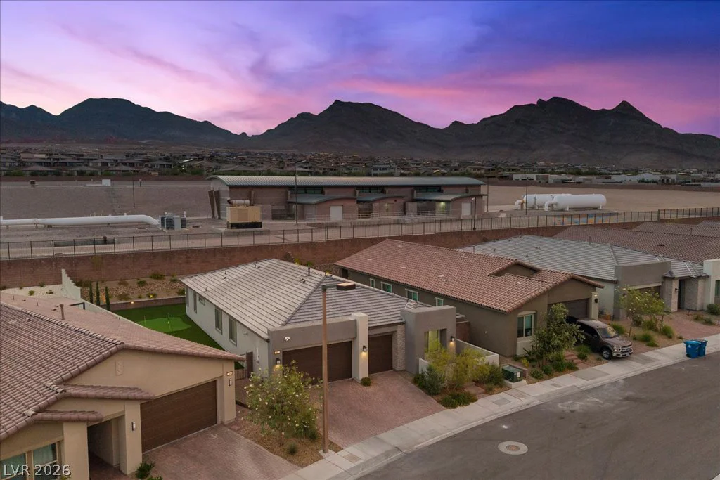 61 Agnew, Las Vegas, NV 89138