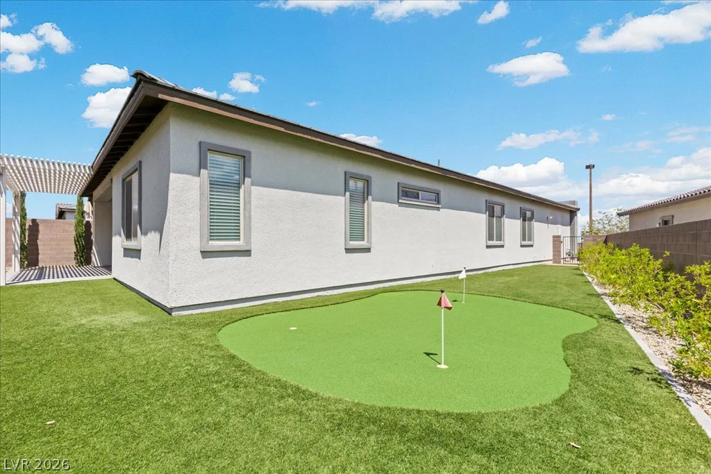 61 Agnew, Las Vegas, NV 89138