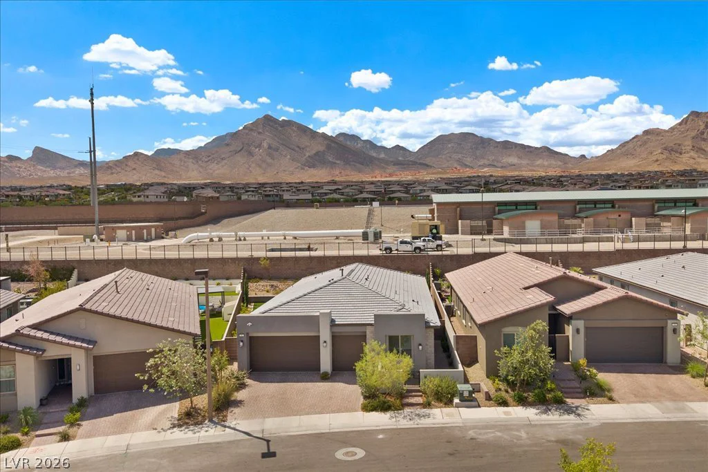 61 Agnew, Las Vegas, NV 89138