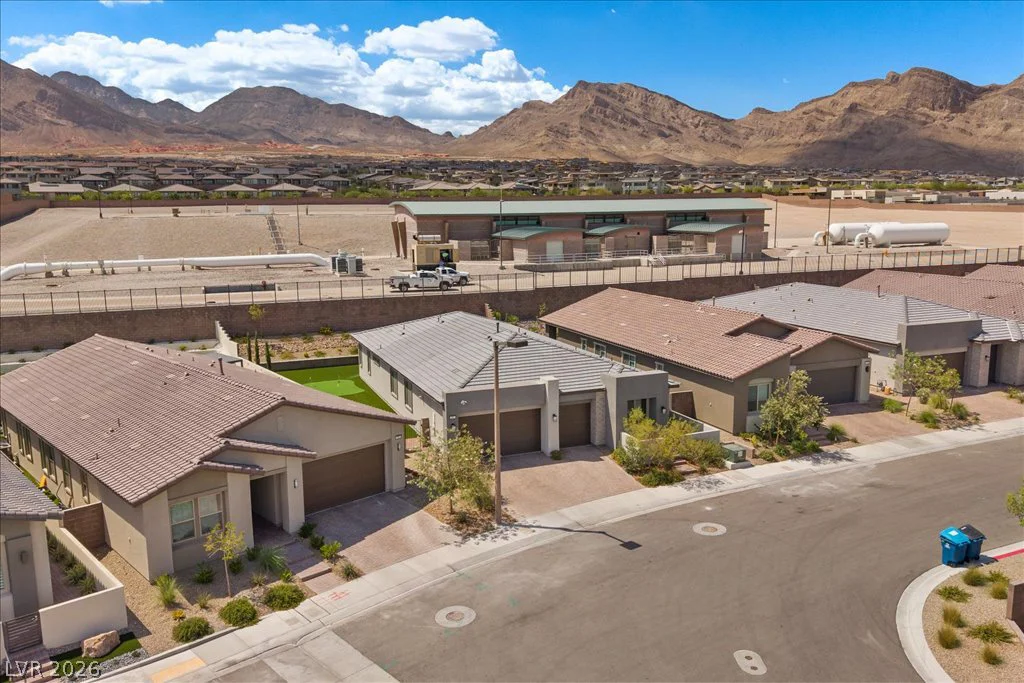 61 Agnew, Las Vegas, NV 89138