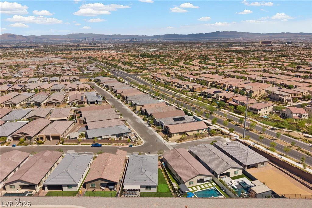 61 Agnew, Las Vegas, NV 89138