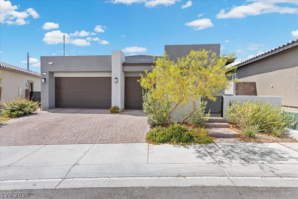 61 Agnew, Las Vegas, NV 89138