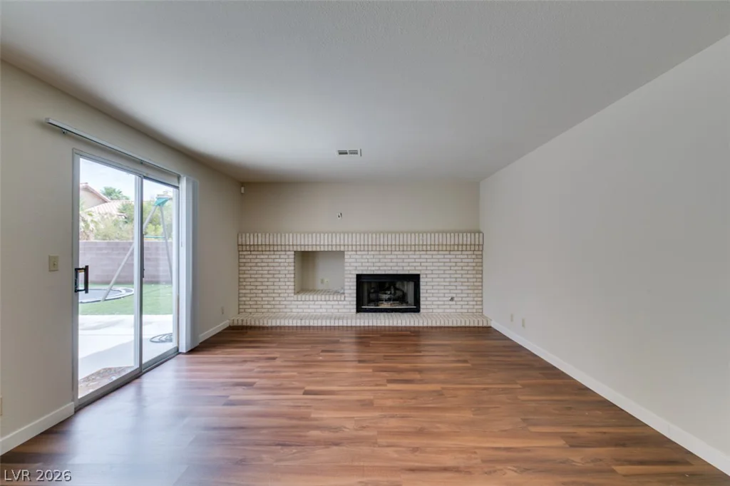 7360 Abbeyville, Las Vegas, NV 89123