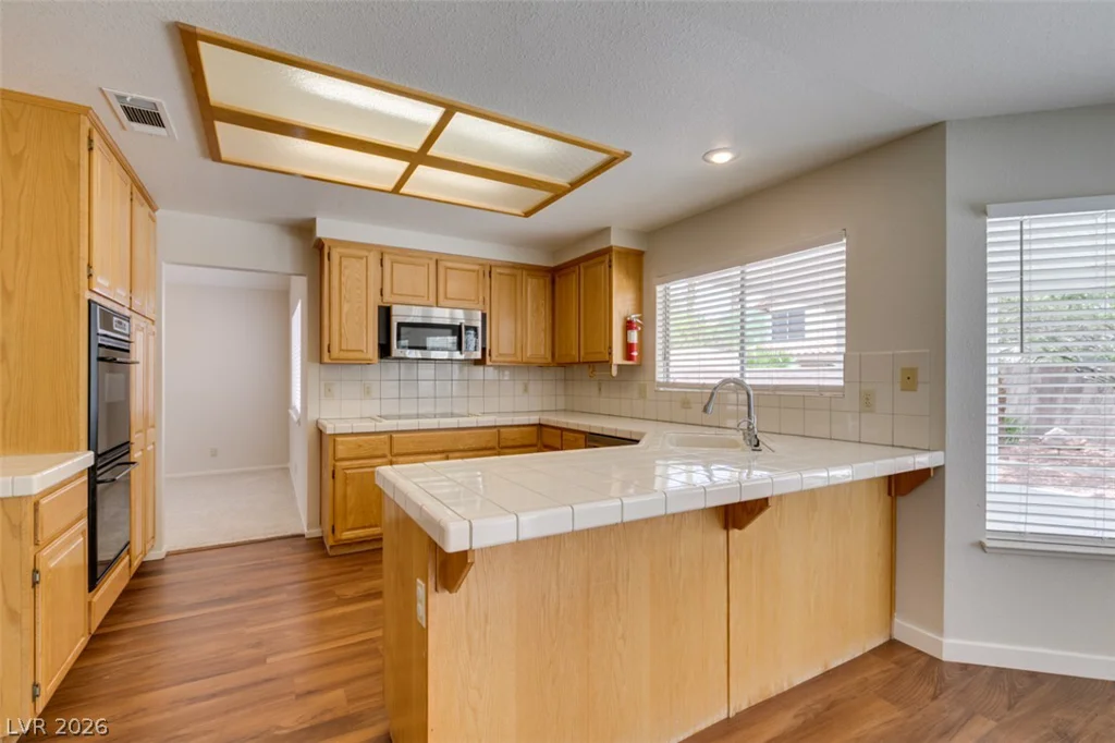 7360 Abbeyville, Las Vegas, NV 89123