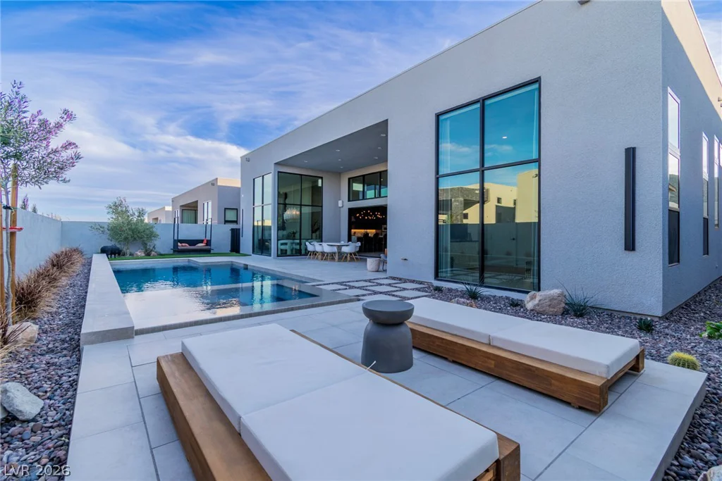 10824 Agate Cliffs, Las Vegas, NV 89135