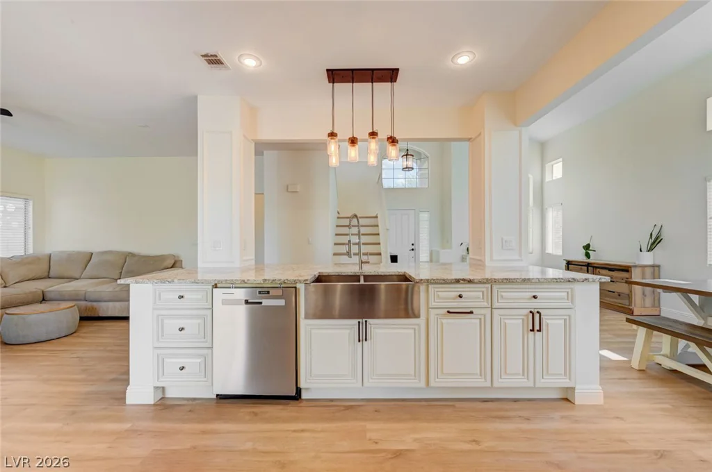 254 Redwing Village, Henderson, NV 89012