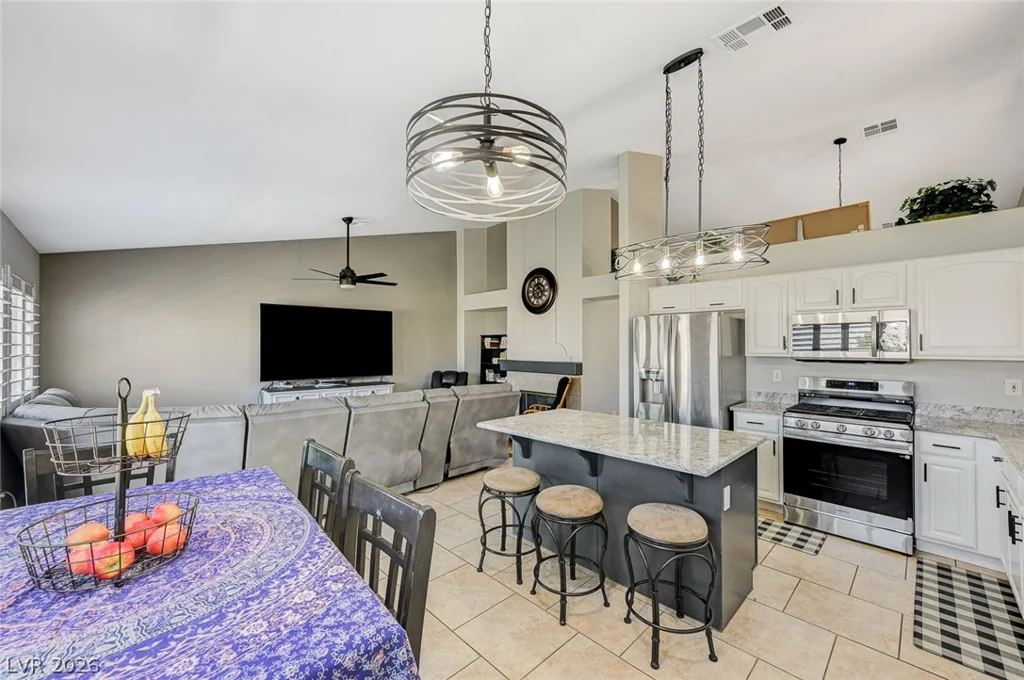 2746 Canarsy, Henderson, NV 89052