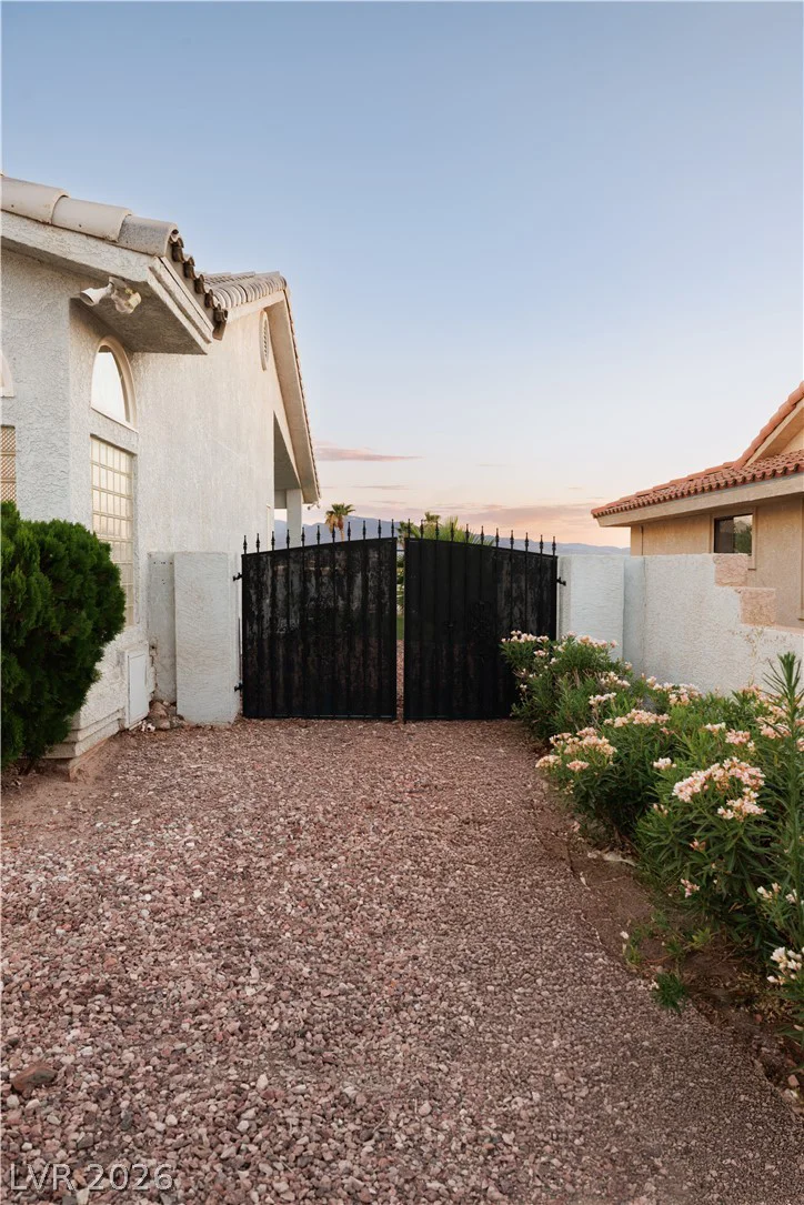 1052 Calico Ridge, Henderson, NV 89011