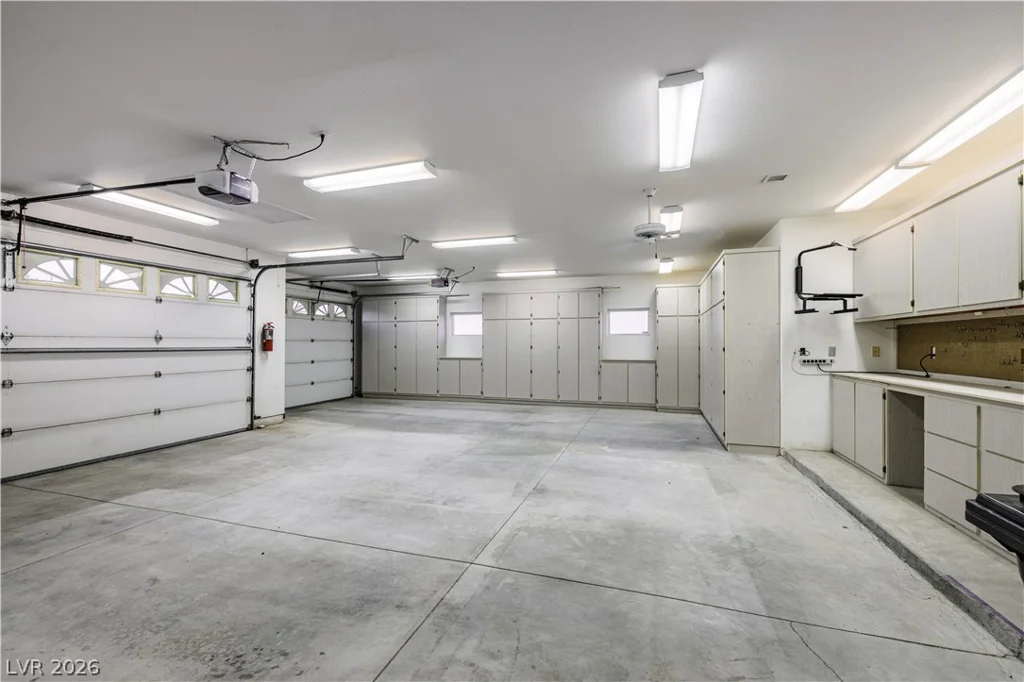1052 Calico Ridge, Henderson, NV 89011