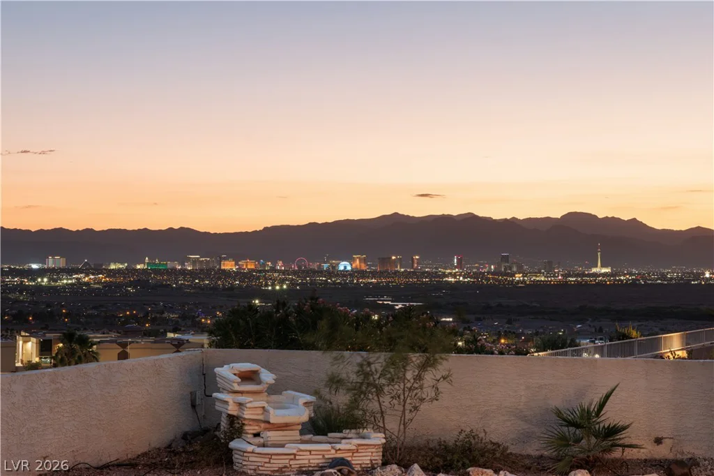 1052 Calico Ridge, Henderson, NV 89011