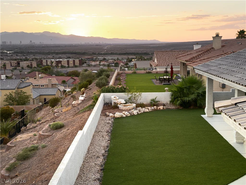 1052 Calico Ridge, Henderson, NV 89011