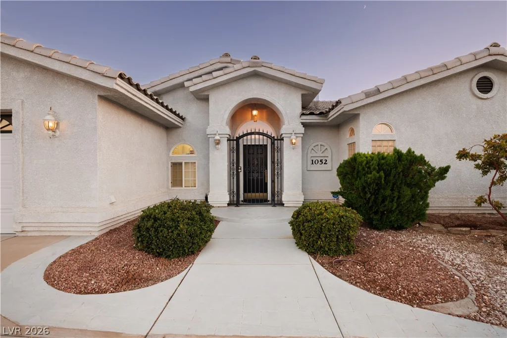 1052 Calico Ridge, Henderson, NV 89011