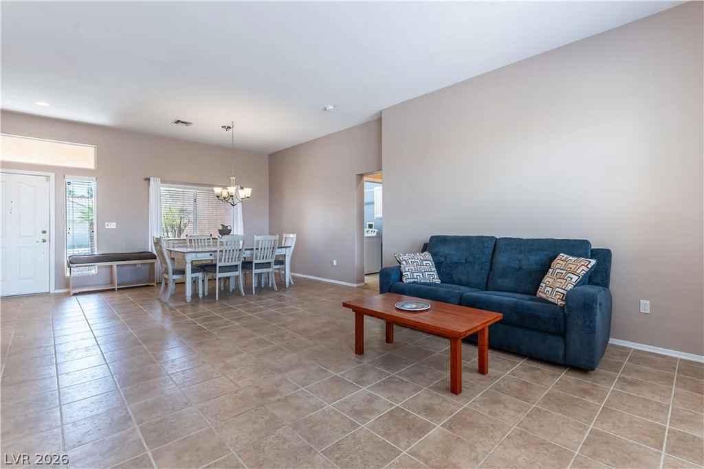 10304 Snyder, Las Vegas, NV 89134