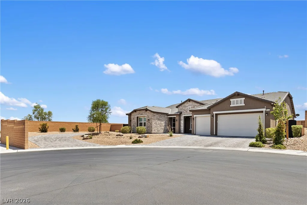 9915 Justin Earl, Las Vegas, NV 89149