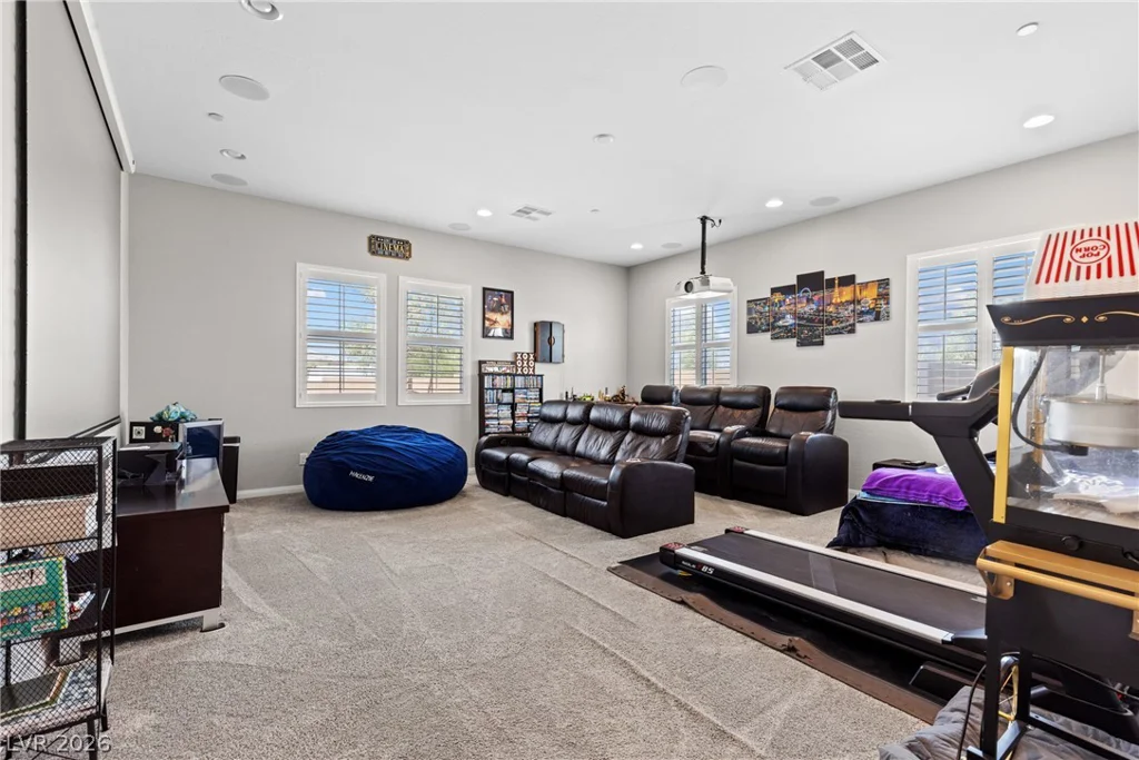 9915 Justin Earl, Las Vegas, NV 89149
