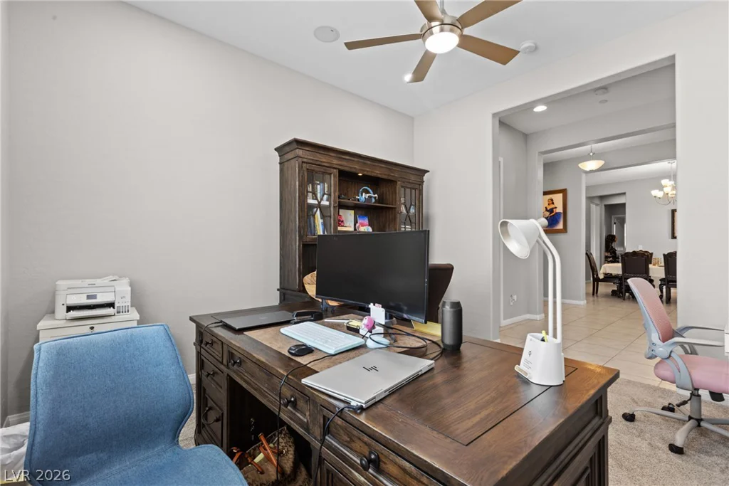 9915 Justin Earl, Las Vegas, NV 89149