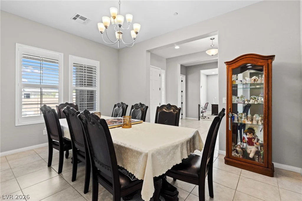 9915 Justin Earl, Las Vegas, NV 89149