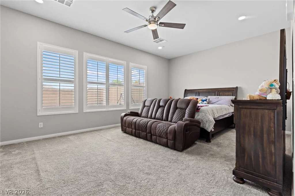 9915 Justin Earl, Las Vegas, NV 89149