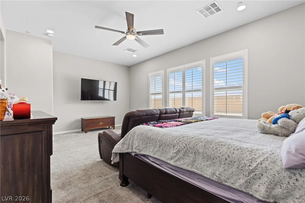 9915 Justin Earl, Las Vegas, NV 89149