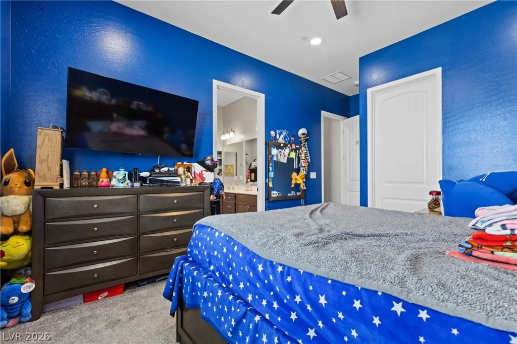 9915 Justin Earl, Las Vegas, NV 89149