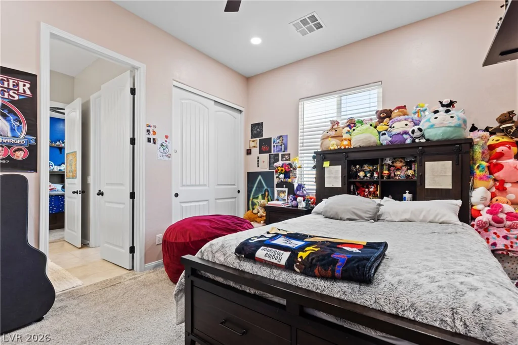 9915 Justin Earl, Las Vegas, NV 89149