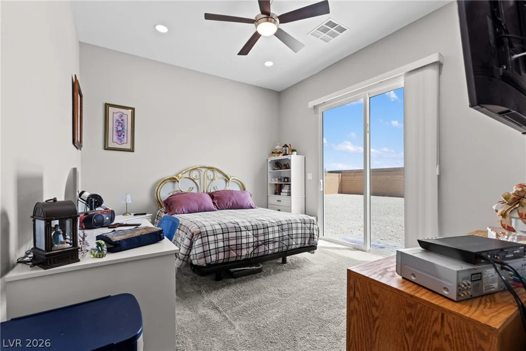 9915 Justin Earl, Las Vegas, NV 89149