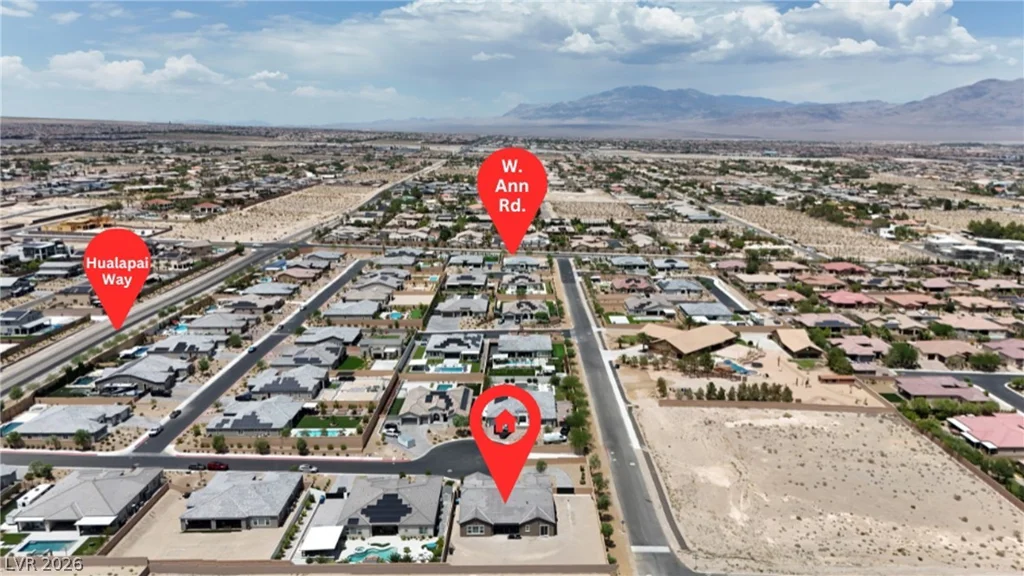 9915 Justin Earl, Las Vegas, NV 89149