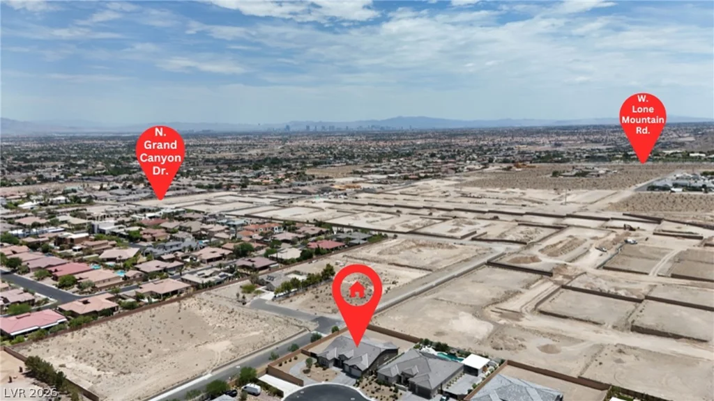 9915 Justin Earl, Las Vegas, NV 89149