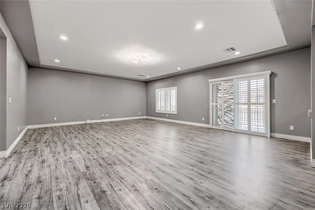 8200 Duncan Peak, Las Vegas, NV 89139