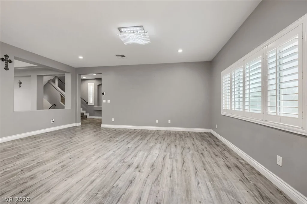 8200 Duncan Peak, Las Vegas, NV 89139