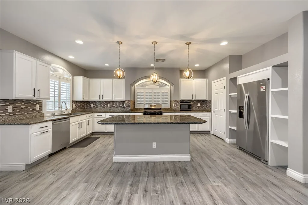 8200 Duncan Peak, Las Vegas, NV 89139