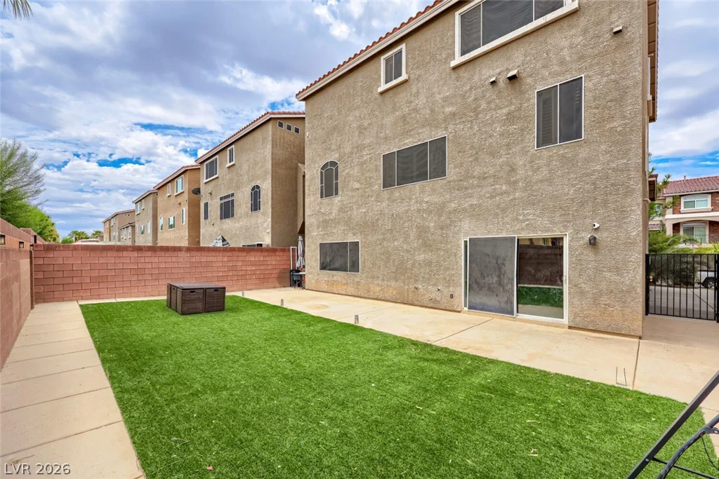 8200 Duncan Peak, Las Vegas, NV 89139