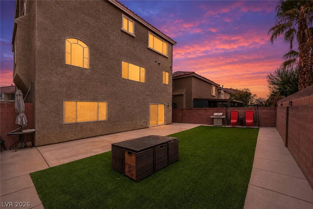 8200 Duncan Peak, Las Vegas, NV 89139
